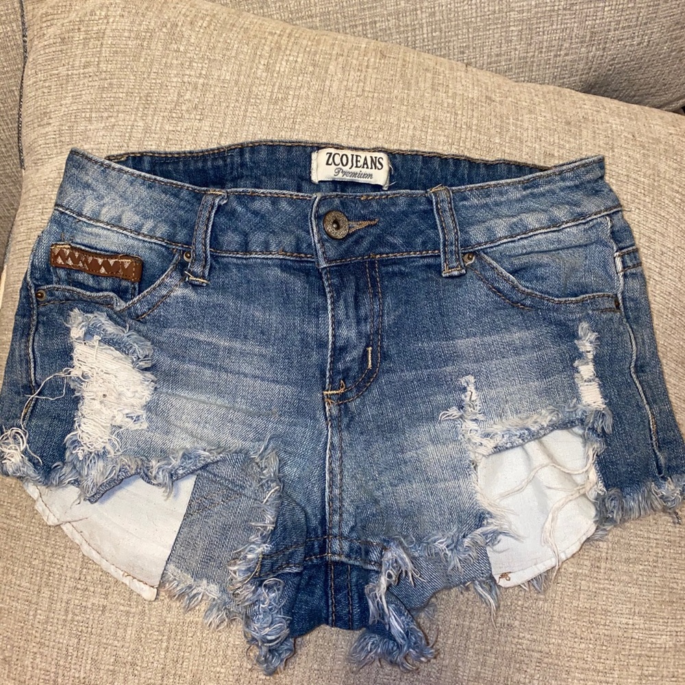 distressed jean shorts